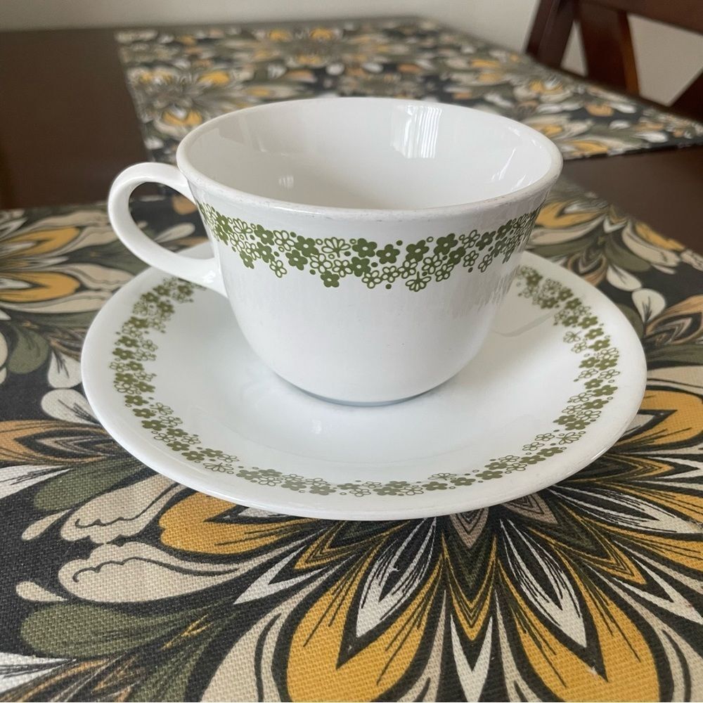 Vintage Corelle by Corning Spring Blossom Crazy Daisy Cup and Saucer Set
